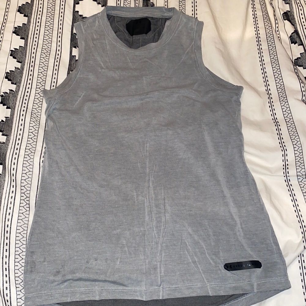 Cutout back under armor tank